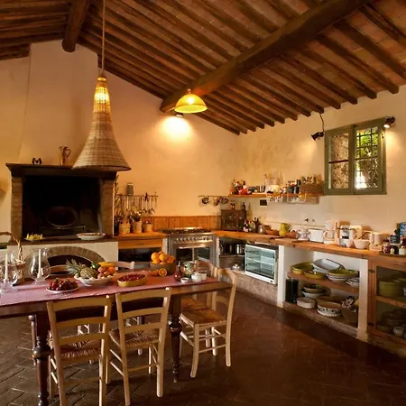 Beautiful Restored Farmhouse Cetinale