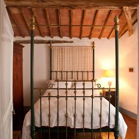 Beautiful Restored Farmhouse Willa